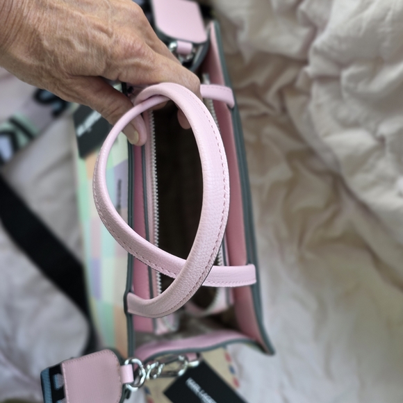 Karl Lagerfeld Sold As Is - Picture 3 of 15